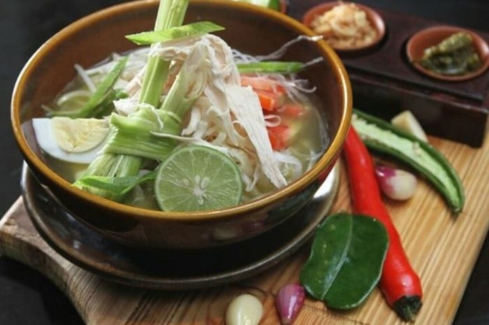 Soto Ayu: Rahasia Rasa yang Menghangatkan Jiwa di Jantung Cilacap